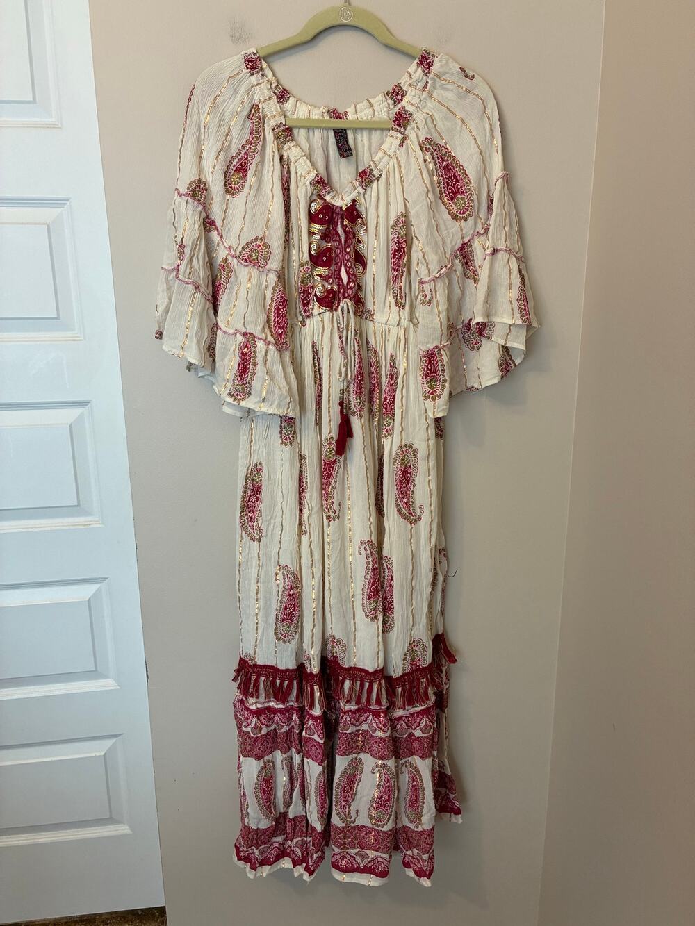 Me 2 Magic Anthropologie Shimmer Maxi Dress Cream Pink Long Sleeve Boho Gypsy L